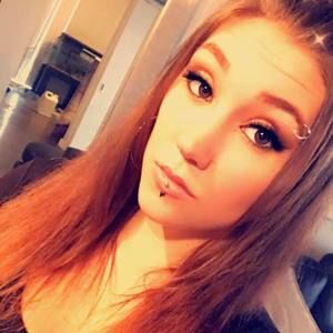 Meet your Posher, Alicia